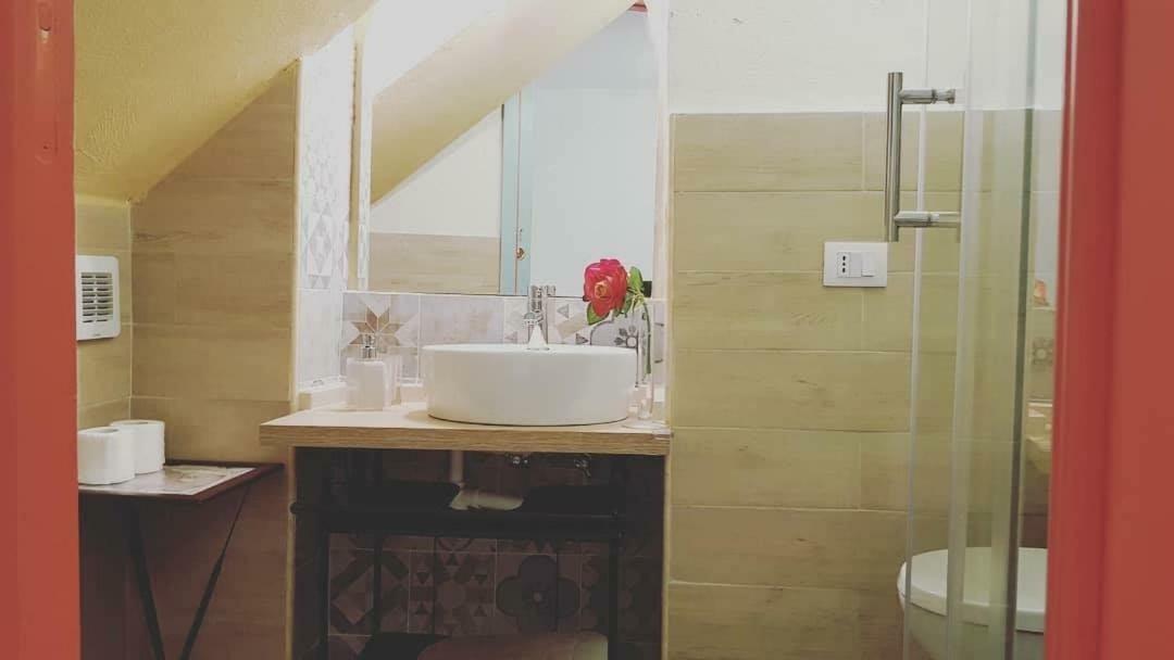 Perla Del Borgo Bed And Breakfast 산타 카테리나 델로 로니오 외부 사진